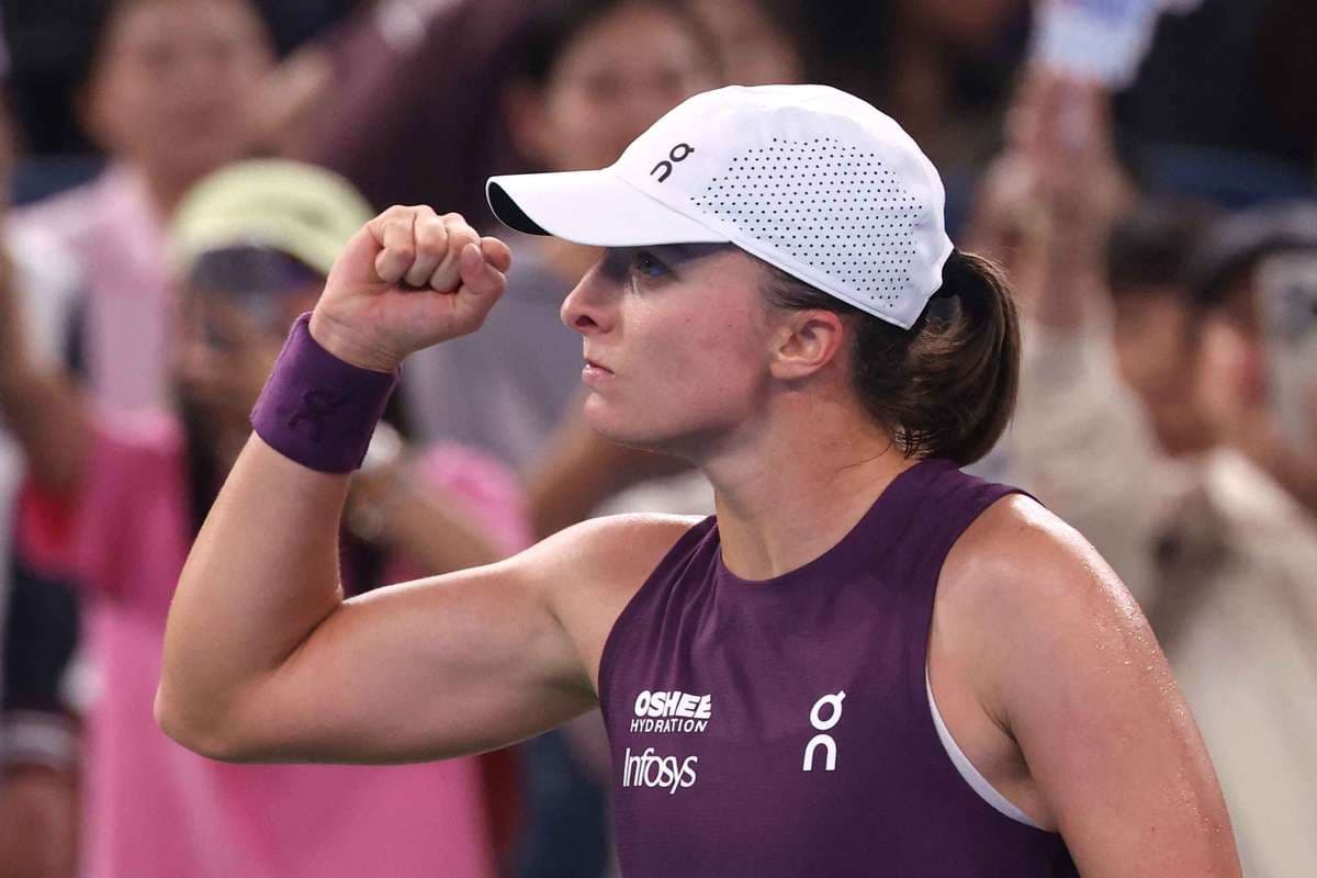 Wuhan Open: Iga Swiatek reaches semi-finals