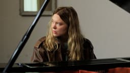 Léa Seydoux Caught in a Monstrous Scandal in Trailer ...