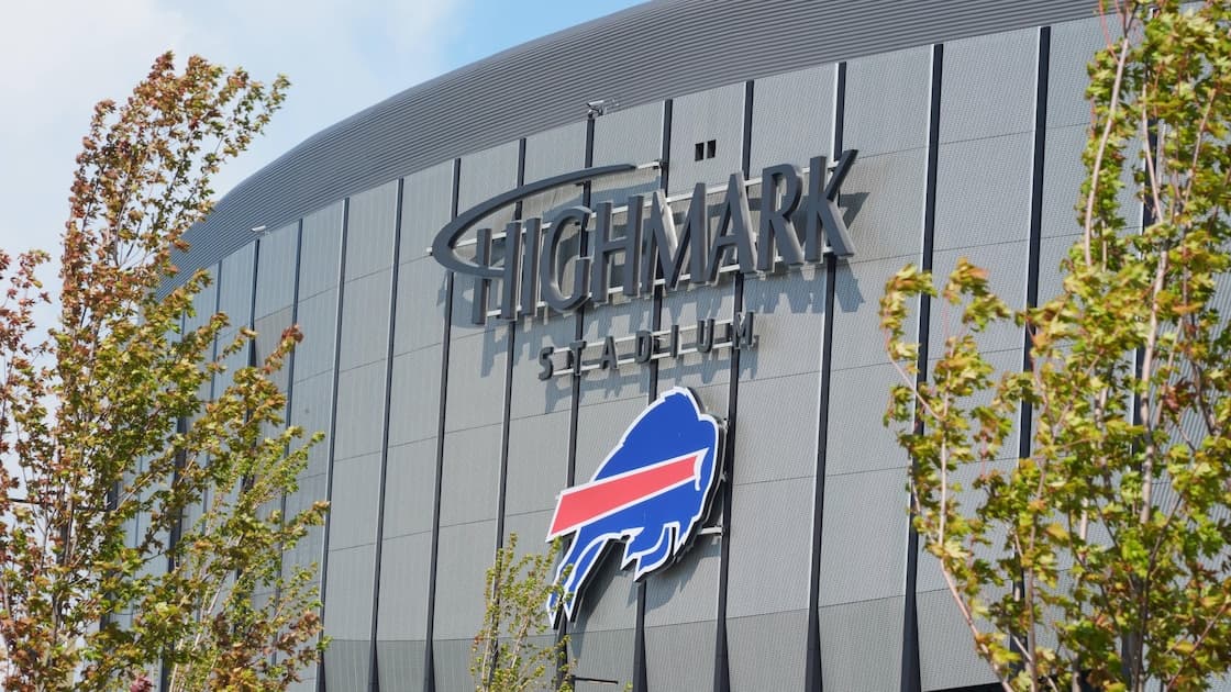 Bills Reveal Throwback Red End Zones in New Photos for Highmark ...