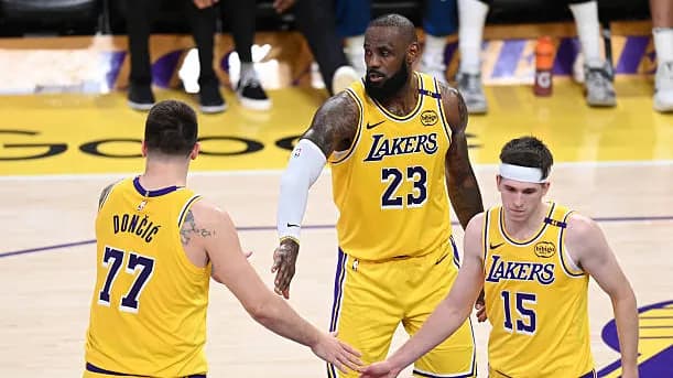 76ers' LeBron James was irritated to 'defer' to Lakers' Austin ...