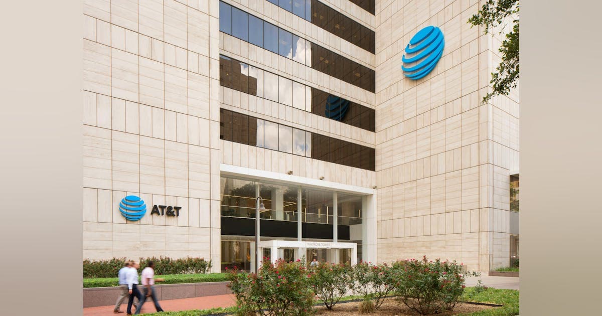 AT&T sets plan to reach 8M new fiber locations in 2026