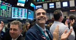 U.S. stocks rebound, Nasdaq climbs 118 points