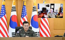 Army chiefs of S. Korea, U.S. discuss joint drills, military innovation | Yonhap News Agency
