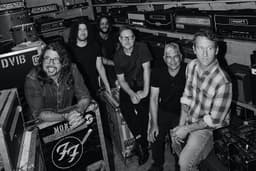 Foo Fighters announce details of 2026 tour dates with Queens Of ...