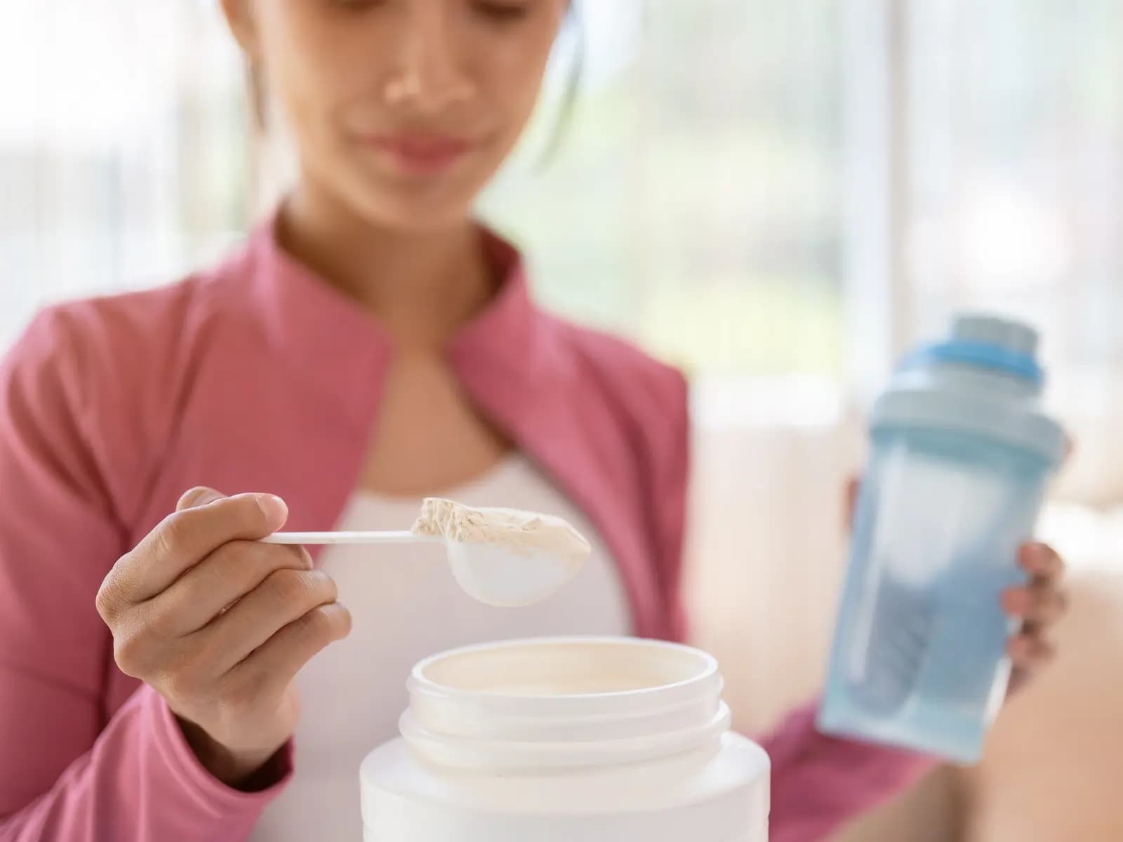 Creatine for women: Benefits for strength, energy and healthy aging