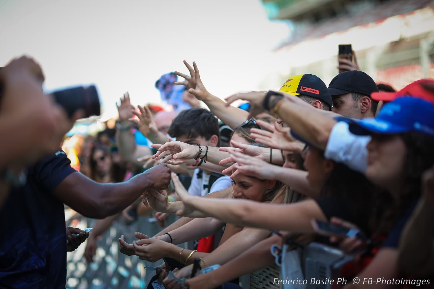 How Online Communities Are Shaping a New Culture Around Motorsports and Racing Events