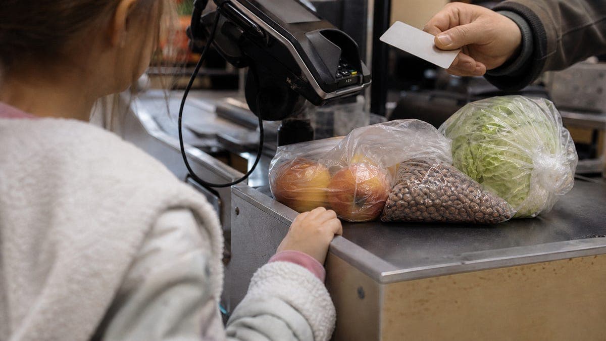 Trump’s Bill Takes Food Aid from 1 Million Children