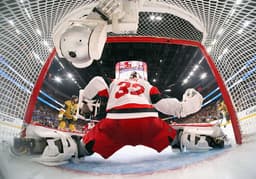 Hurricanes Enter Season With Unproven Netminder ...