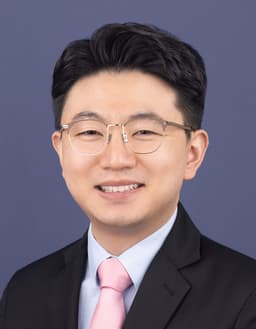 Iran war’s economic toll pushes major powers toward damage control