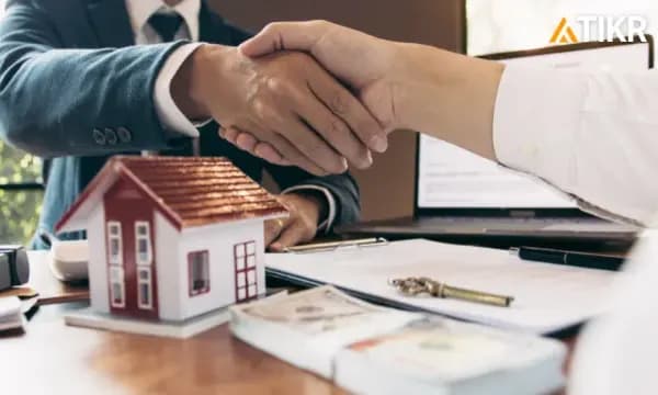 Why Realty Income Stock Still Has Room to Raise Its ...