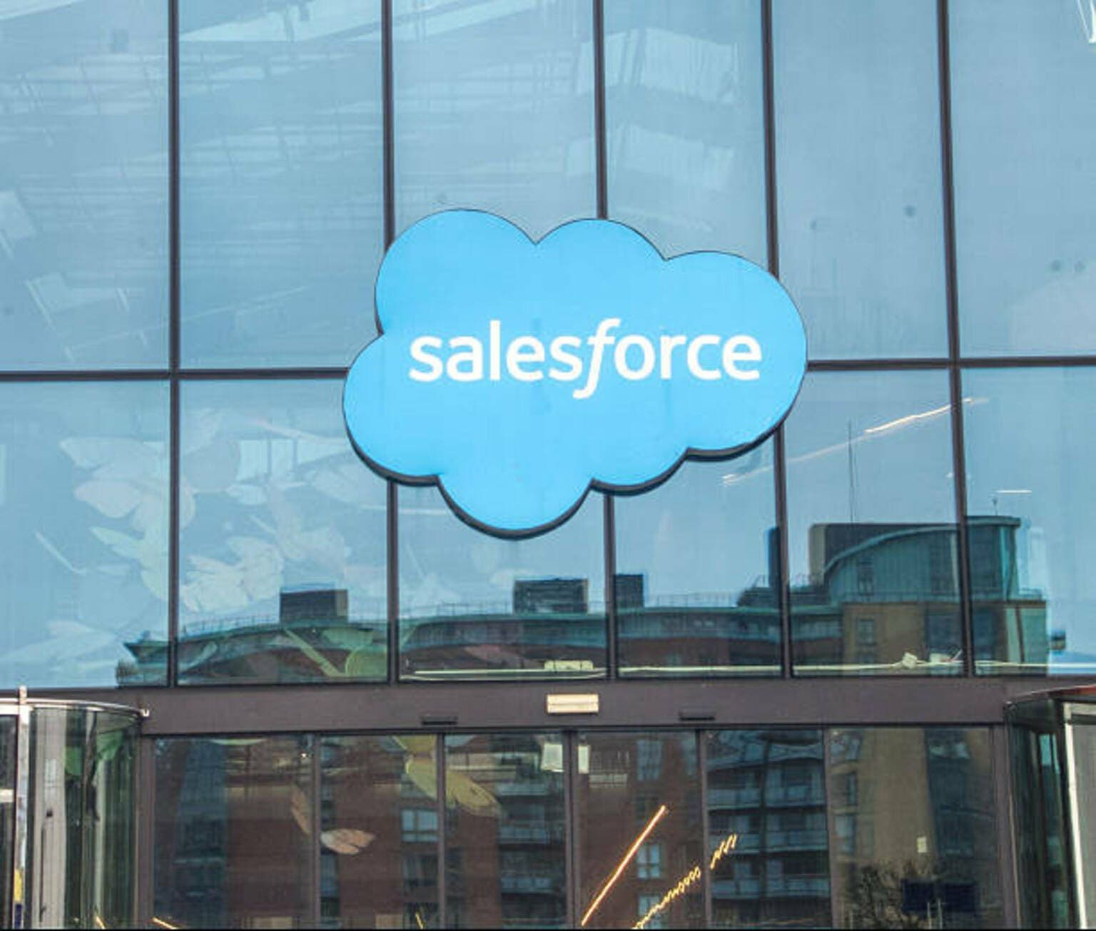 Salesforce Valuation Reset: AI Growth, Low Debt, And A Higher Fair Value Case (NYSE:CRM) | Seeking Alpha