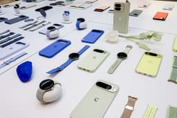 Google Readies Revamped, Screenless Fitbit to Rival Growing Whoop Craze - Bloomberg