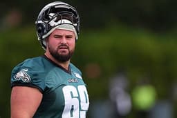 @AdamSchefter: Eagles are placing three-time Pro Bowl G Landon Dickerson on injured reserve due to a knee injury an...