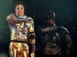 38 Years Ago, Michael Jackson's 'Dirty Diana' Became His ...