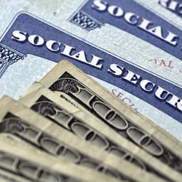 New Bill Expands Social Security Survivors' Benefits
