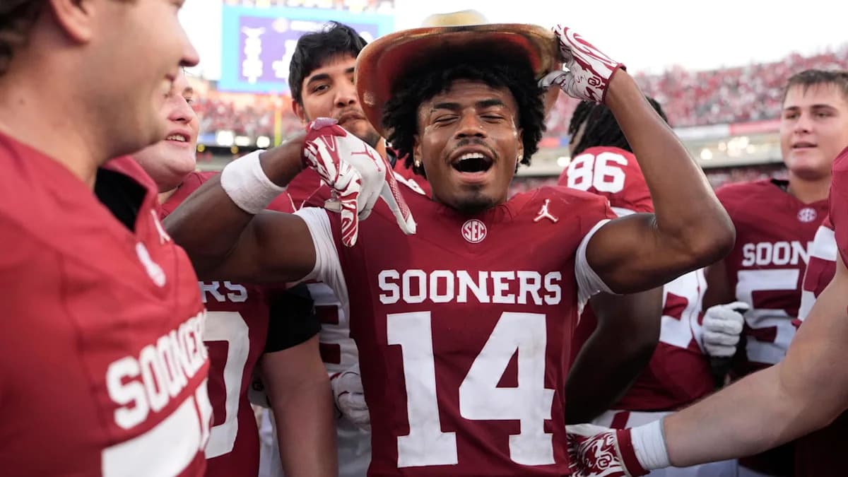 Mateer steadies Oklahoma in rivalry upset