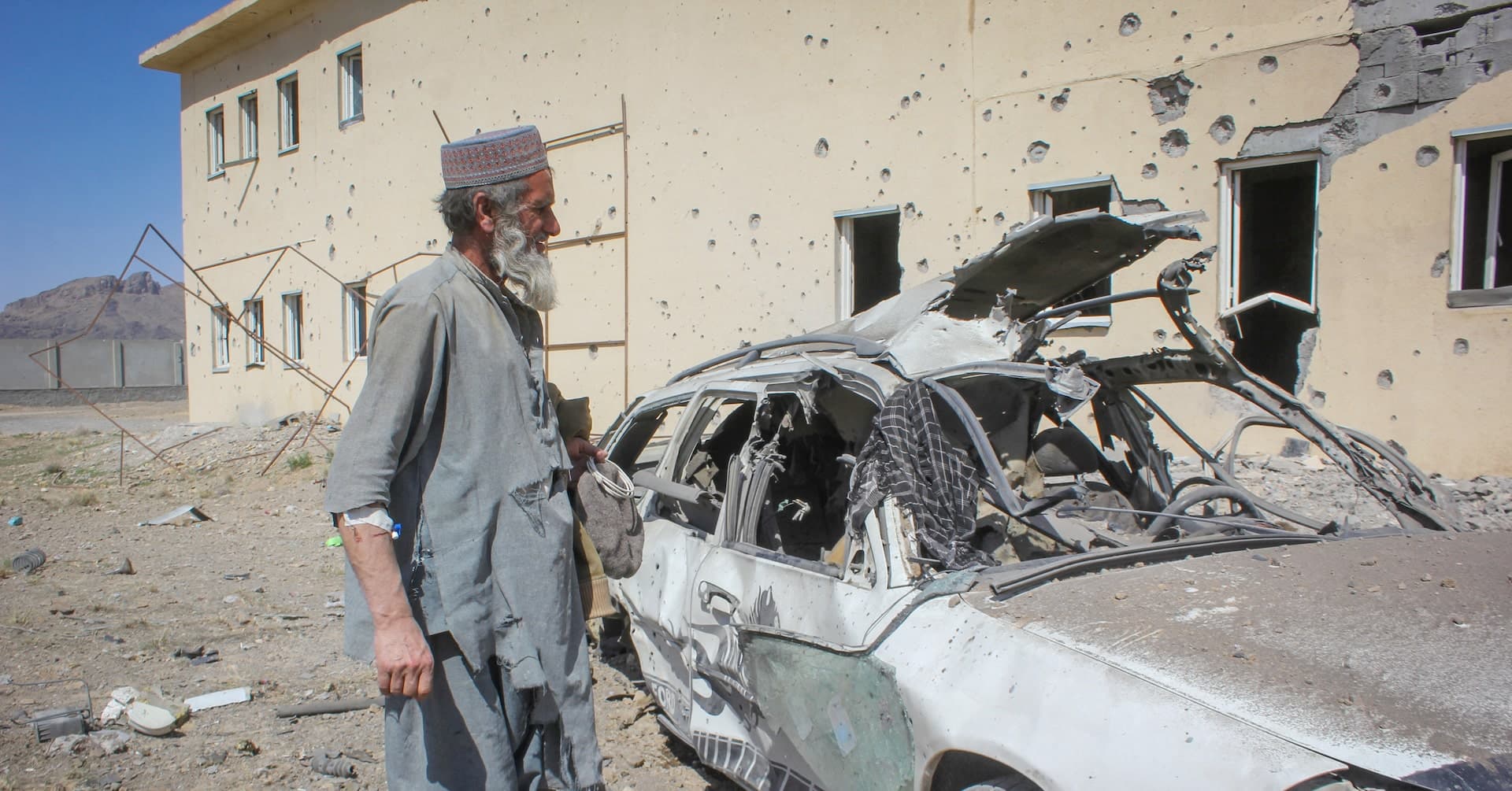 Pakistani and Afghan forces clash as diplomatic efforts intensify | Reuters