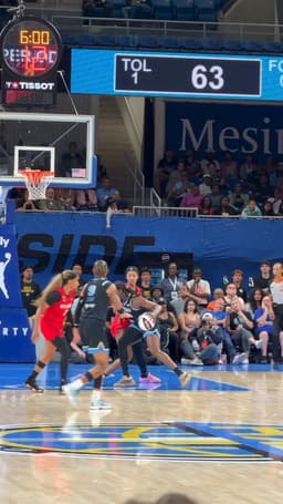 @WNBA: Pushin' the pace 💨

Jordin Canada swings the ball to get Rhyne Howard the triple!

ATL-CHI | ESPN | ...