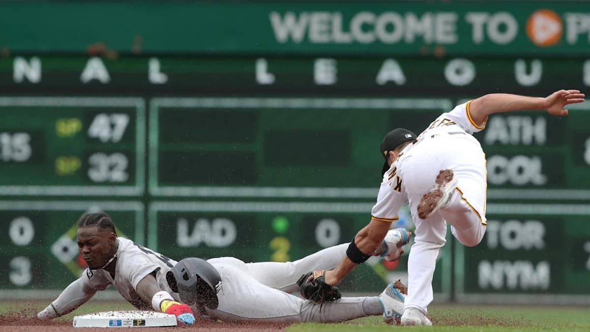 Pirates Warned Against Making Potential Offseason Mistake