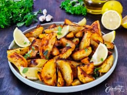 Greek Lemon Roasted Potatoes - Crispy, Golden and Full ...
