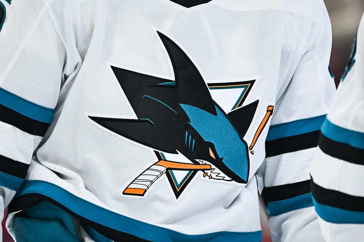 Former Sharks Prospect Re-Signs in ECHL - Yahoo Sports