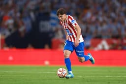 Barcelona top target is expected to make another huge ...