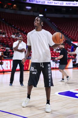 @chicagobulls: Caleb Wilson loves basketball. https://t.co/7EYBRrVa7b