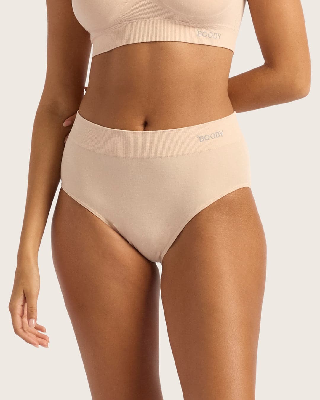 Women's Bamboo Full Briefs in Shell
