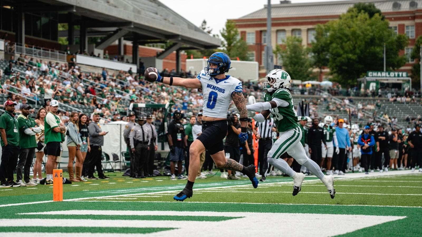 Tipton Named Earl Campbell Tyler Rose Award Honorable ...