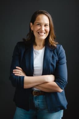 How to Spot a Sociopath: Signs, Patterns & How to Heal | Annie Wright, LMFT