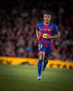 @FCBarcelona: 🌍 𝗪𝗢𝗥𝗟𝗗 𝗖𝗨𝗣 𝟮𝟬𝟮𝟲

📅 Gordon and Kounde go head-to-head tonight (11pm CEST) as England and France batt...