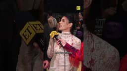 Val Chmerkovskiy Gives BTS of Jenna Dewan Neck Bite on #DWTS