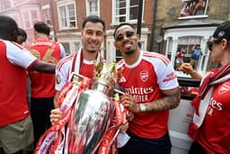 Jesus, Martinelli, Vieira set to depart Arsenal | The Short Fuse