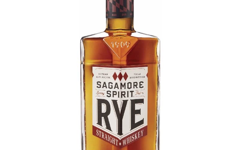 The Best Bottles to Open When Friends Come Over Unannounced
