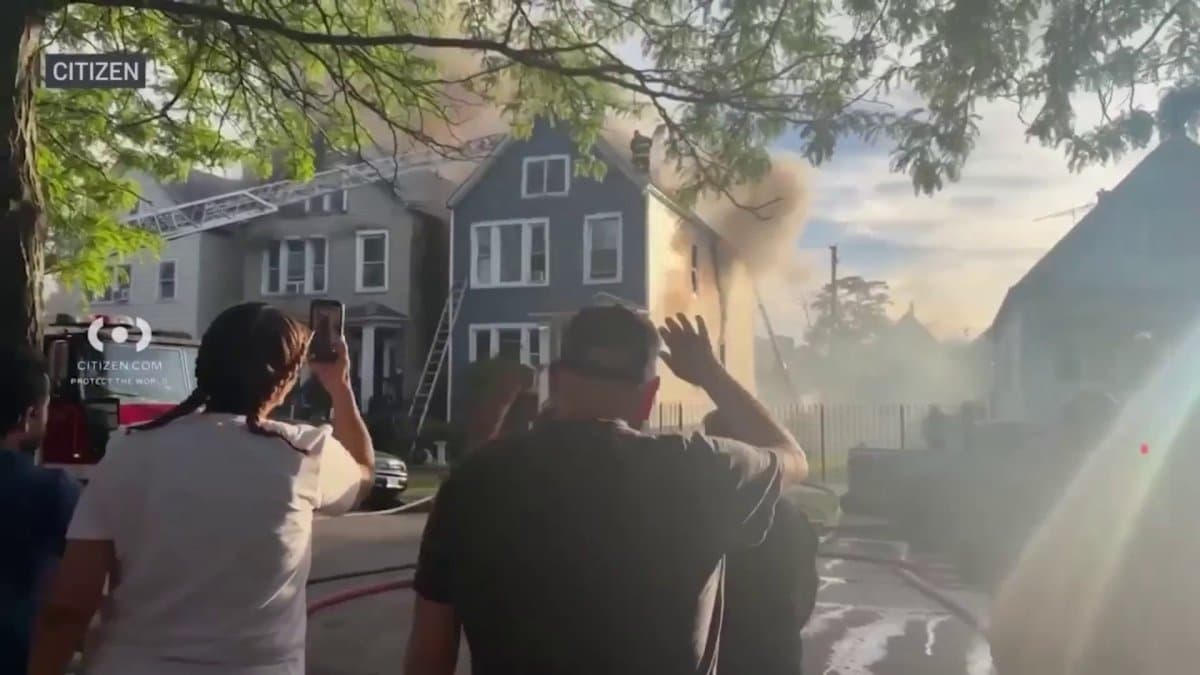 Massive flames engulf at least 2 buildings in Chicago's Gage Park