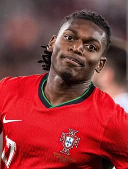 Leão Takes Portugal No. 7 After Ronaldo Exit