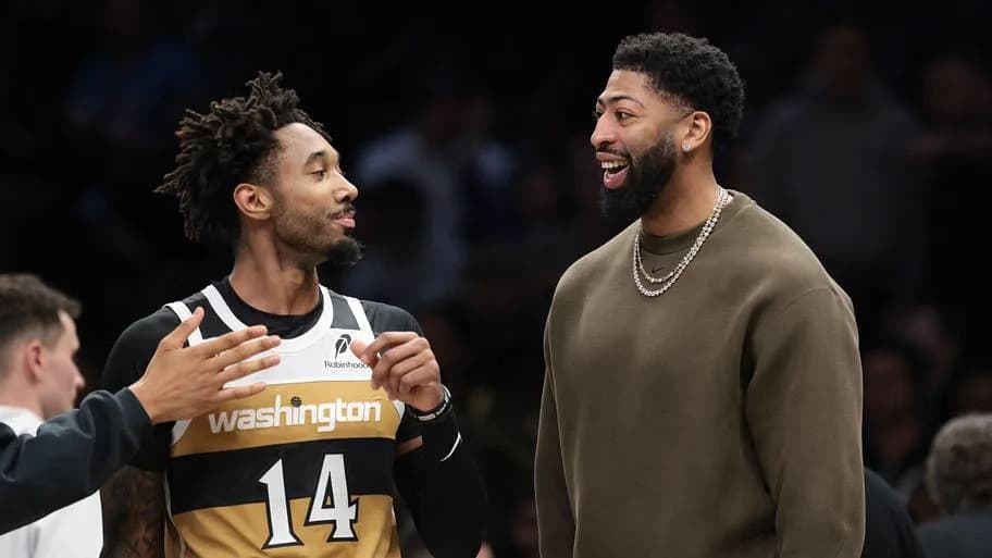 Rockets Could Emerge as In-Season Suitor for Anthony ...
