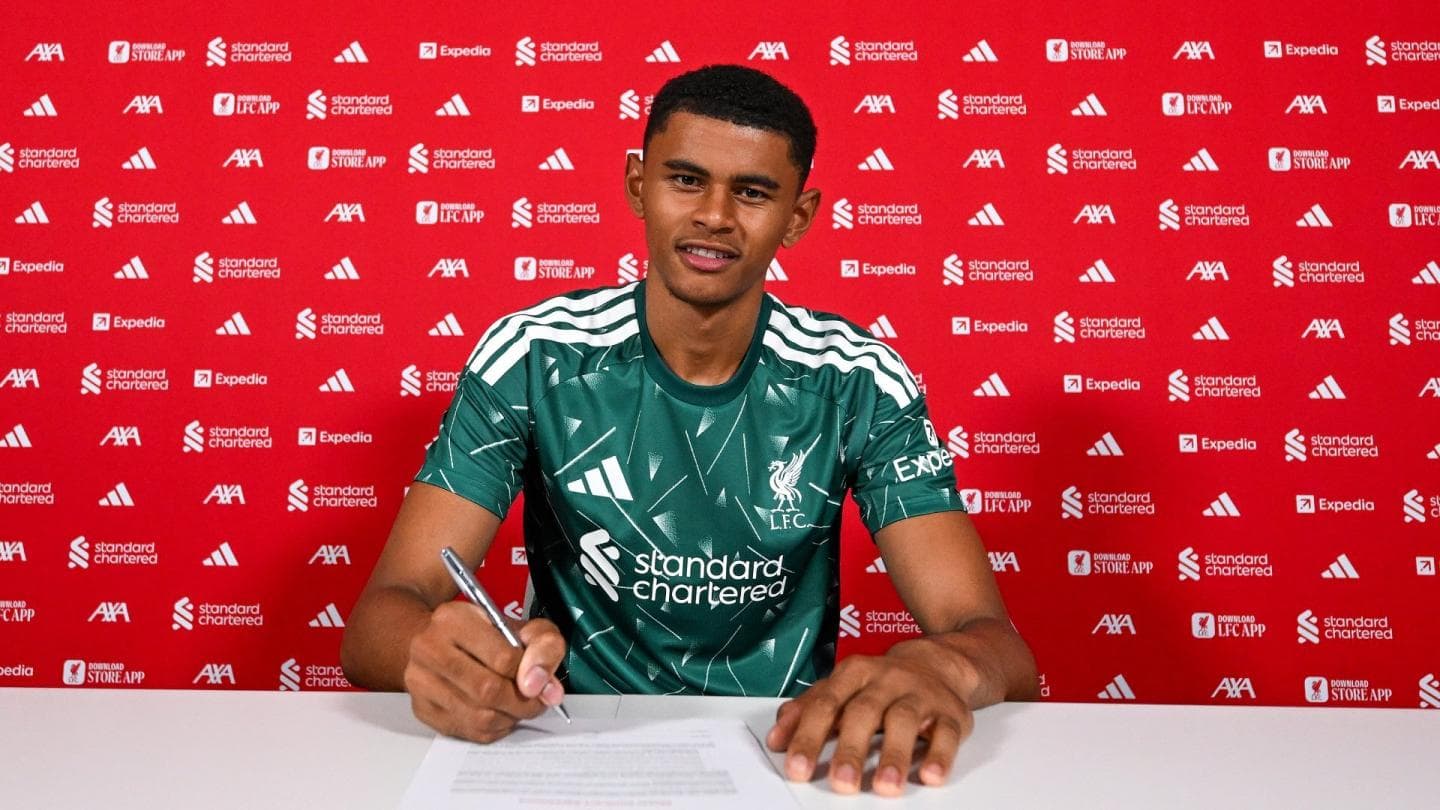 Liverpool agree deal to sign goalkeeper Lucca Brughmans