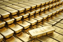 Gold at Crucial Crossroads, Is a Volatile Move Coming? - ActionForex