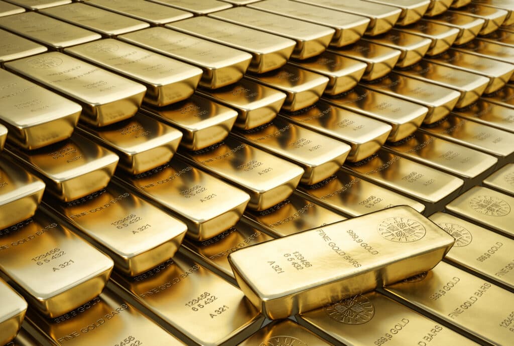Gold at Crucial Crossroads, Is a Volatile Move Coming? - ActionForex