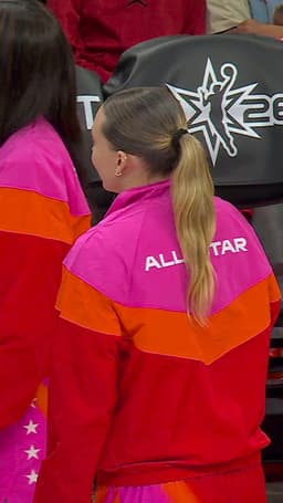 @WNBA: Paige wanted a post-up 😂

Listen in as Paige Bueckers, Breanna Stewart and Caitlin Clark share some ...