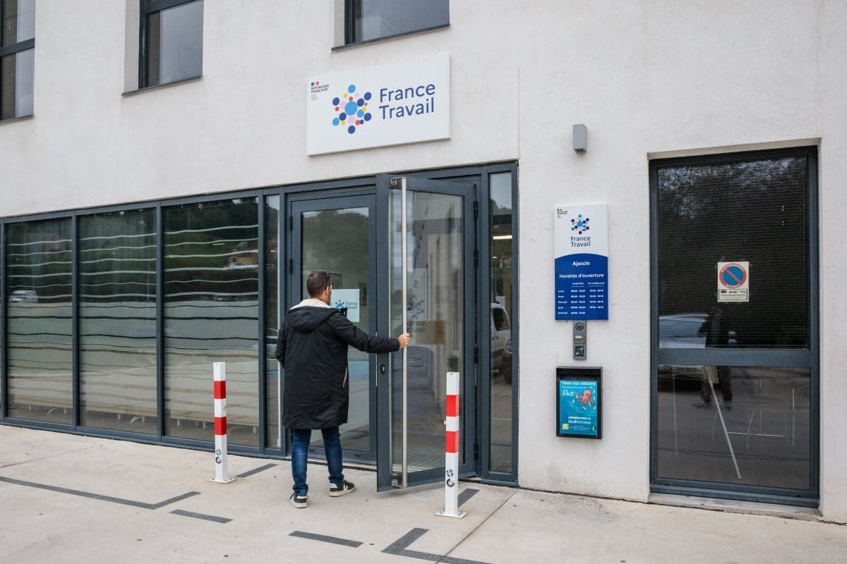 Reconversion en Corse : quels secteurs les actifs quittent et pourquoi ?