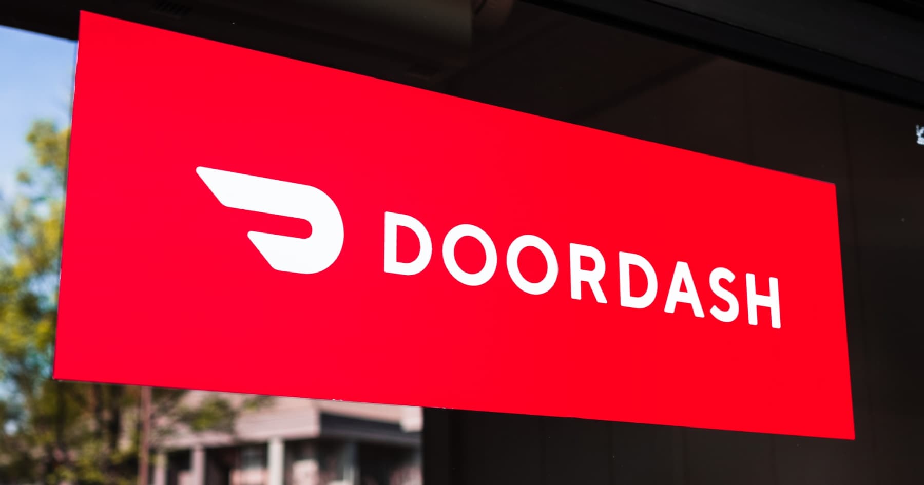 DoorDash changes how it calculates fees for consumers