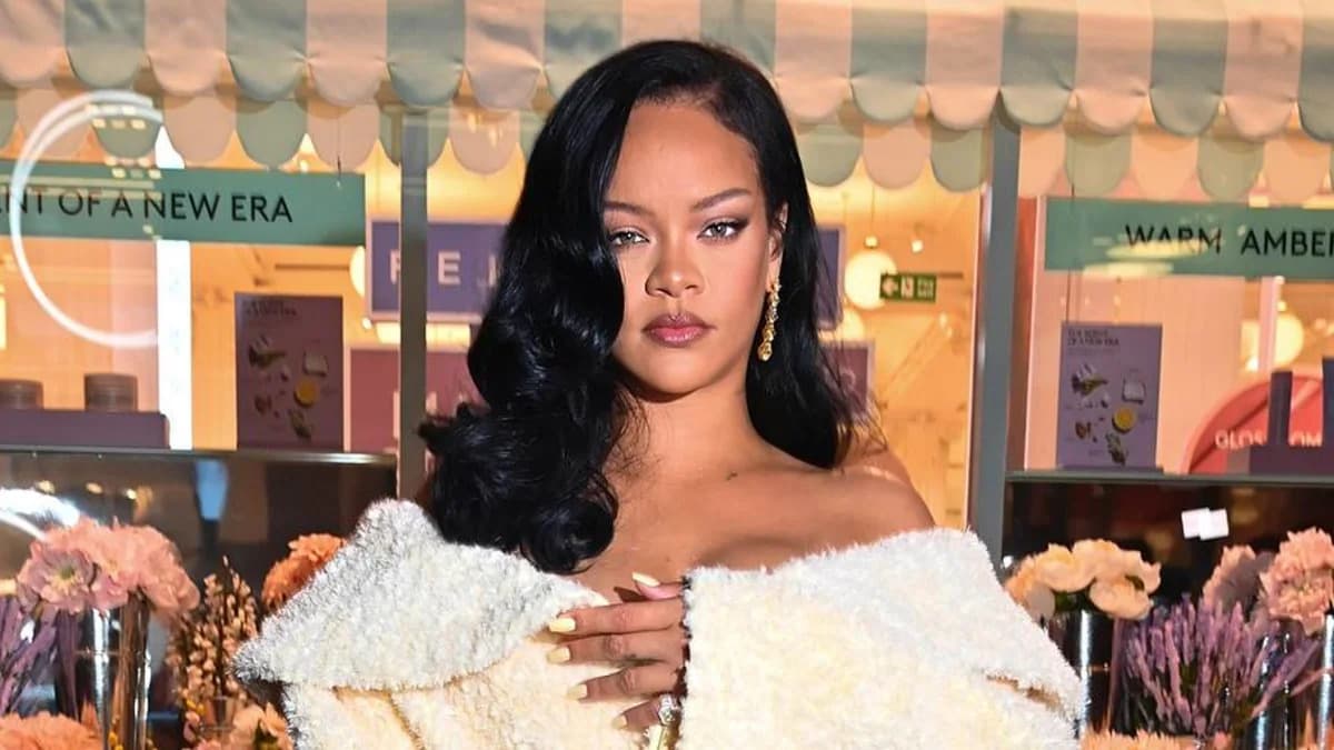 Rihanna's Fenty Beauty Dropped Four Glossy New Lip ...
