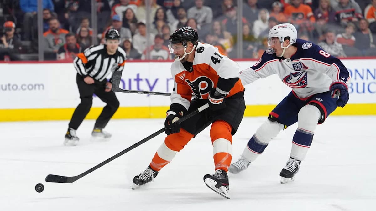 Former Flyers Forward Resurfaces with Division Rival