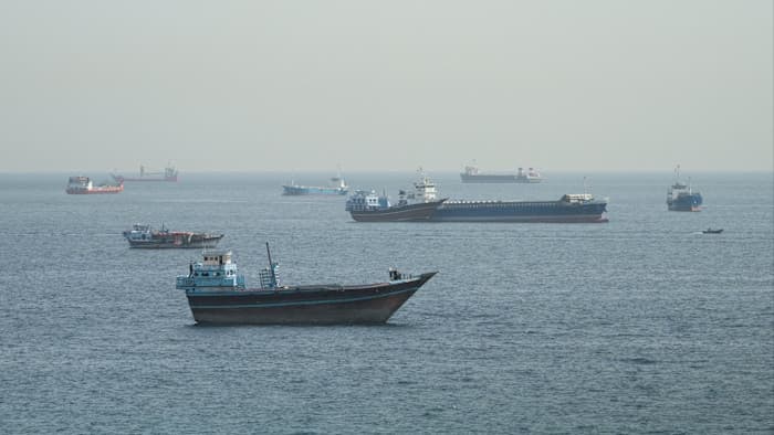 US strikes Iranian missile sites as peace talks continue