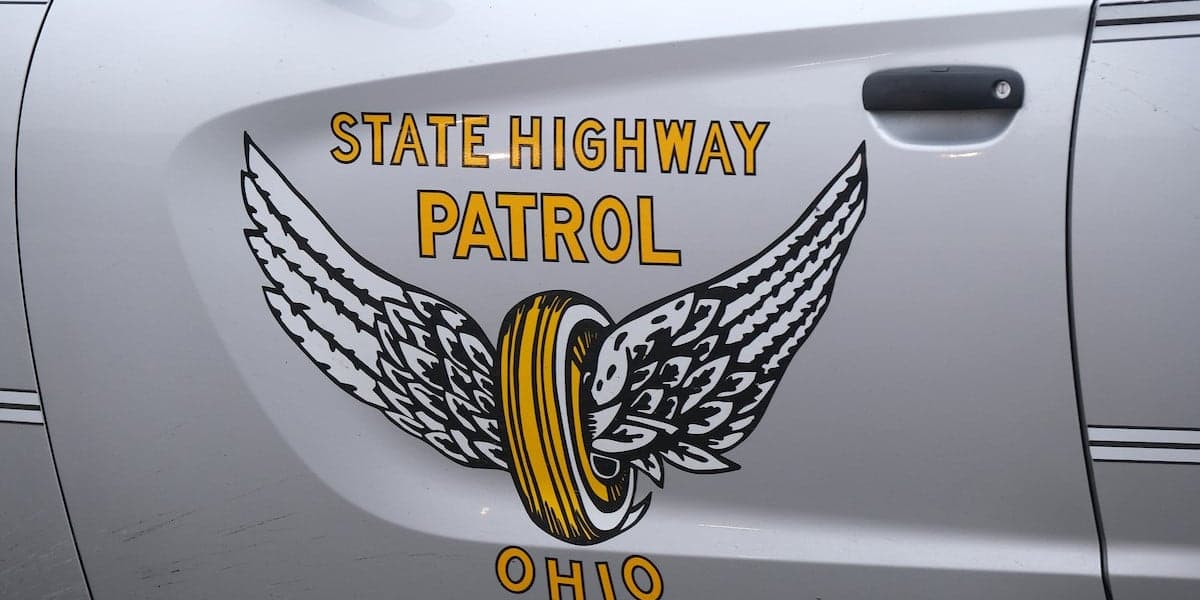 1 dead after single-vehicle crash in Warren County, troopers say