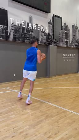 @NBA: 72 3-POINTERS IN A ROW from @KlayThompson 🤯

(via @Cbrickley603)

https://t.co/0I87dPLquh