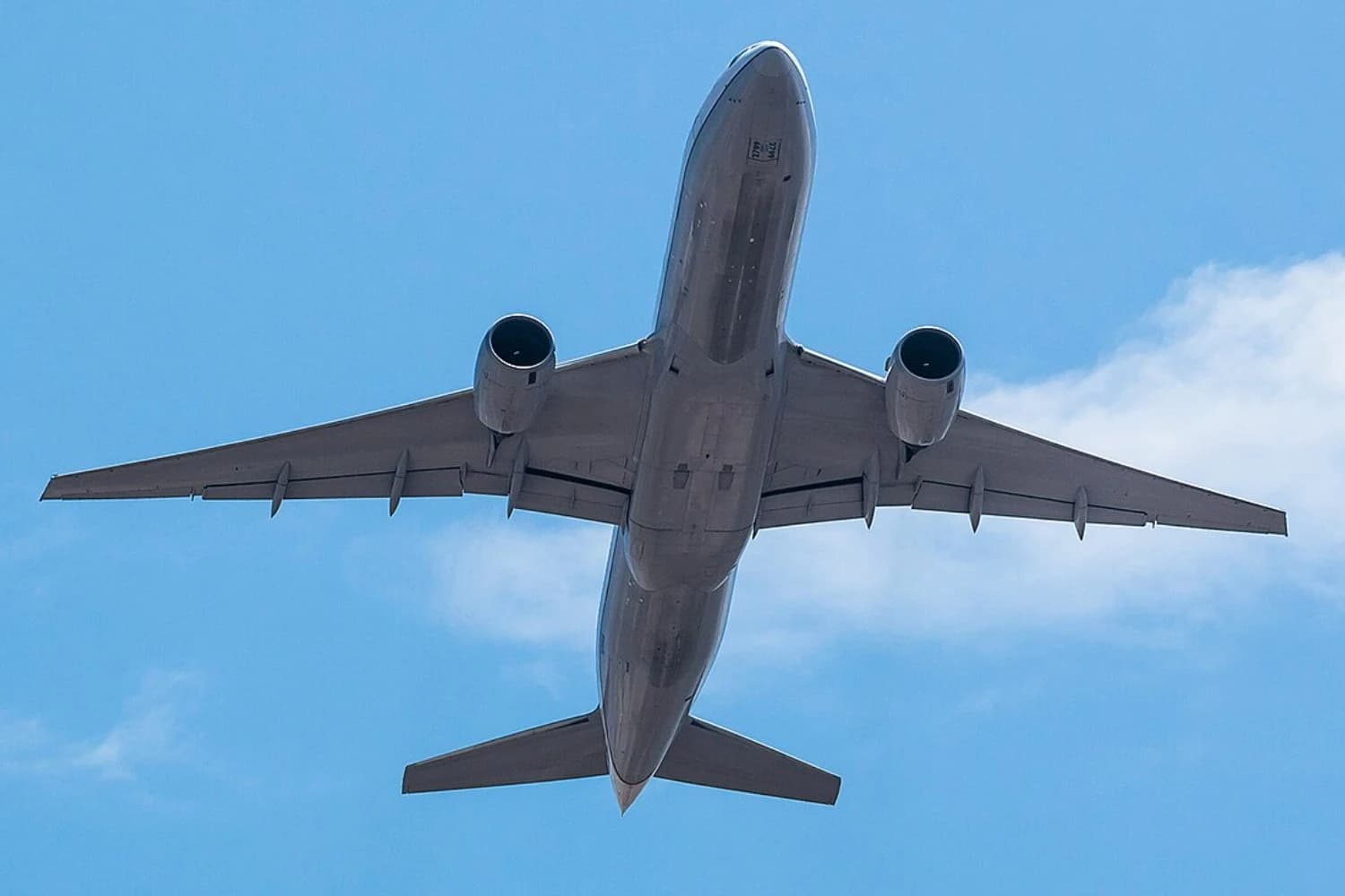 Stratolaunch buys Boeing 777 to expand hypersonic flight ...