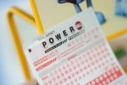 Powerball jackpot climbs to $375M for Wednesday, July 1